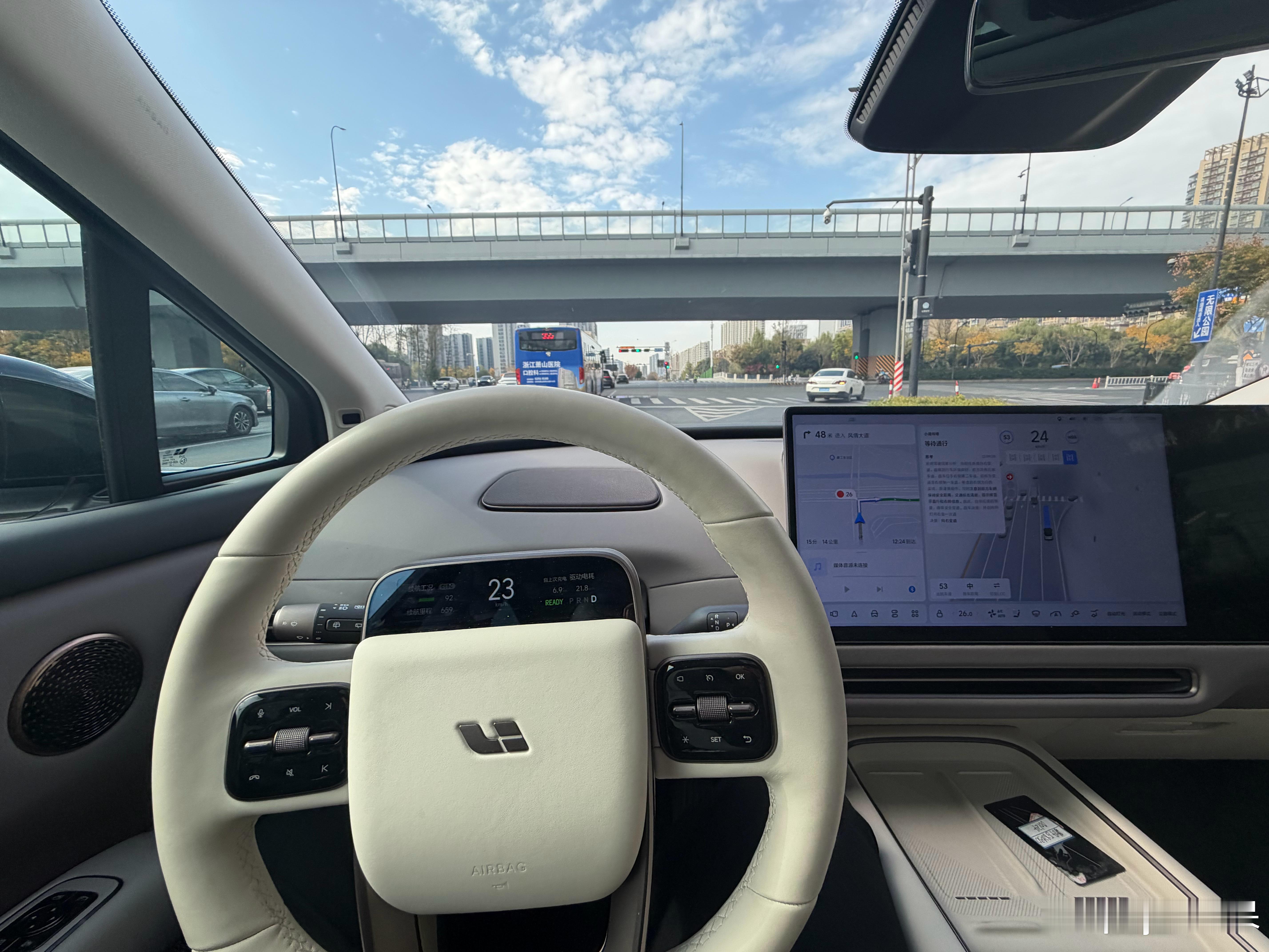 你别说舒适性上理想i8是真好，太舒适了