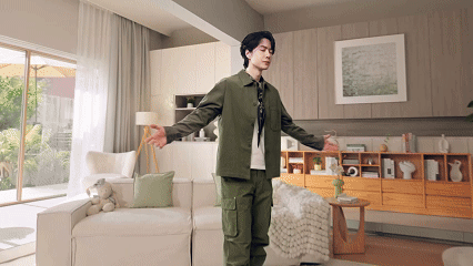 王一博植物氛围大片谁能拒绝王一博带来的这份植物治愈力？面对生活里的脏乱琐碎，他