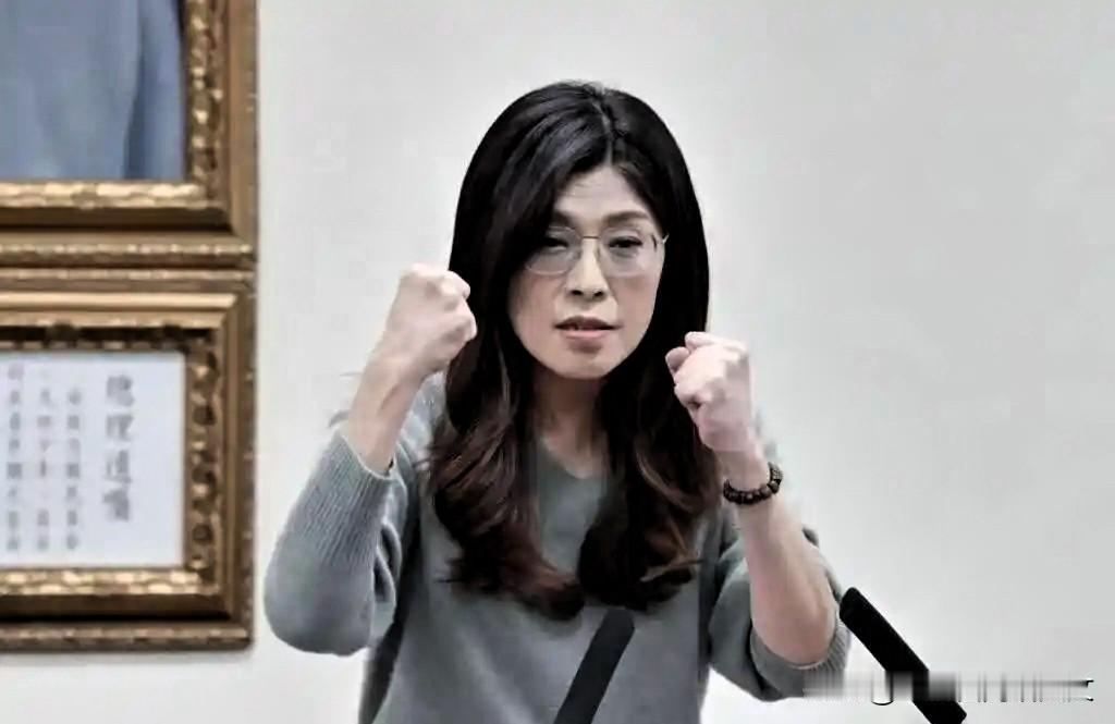民进党靠假民调混天下的日子还有多久？2月10日，国民党主席郑丽文在国民党智库