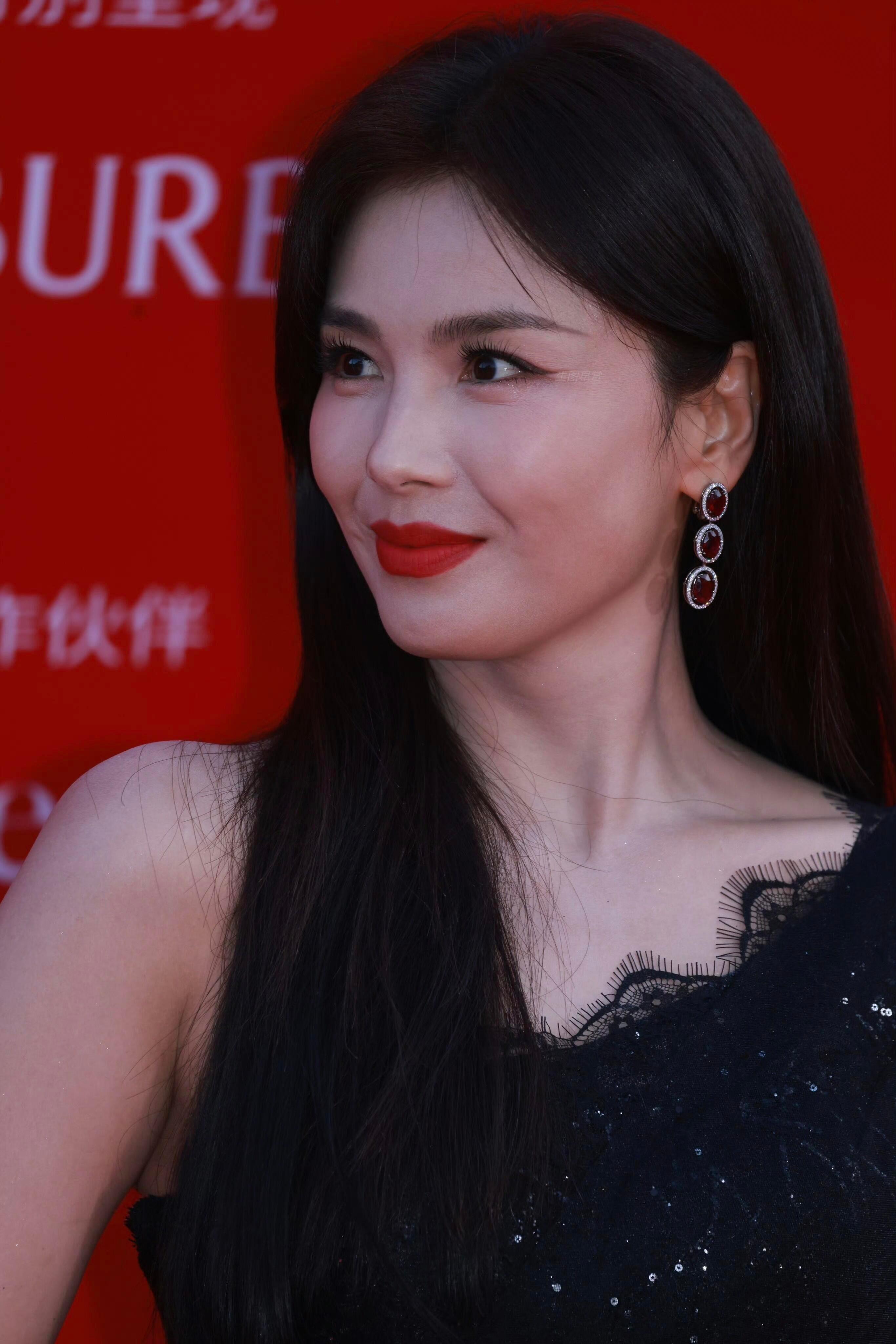 刘涛妈妈红毯生图