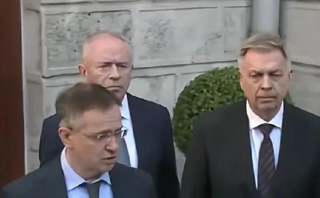 乌克兰进退维谷！上次谈崩的代价就是乌克兰没了四个州！再这样折腾两次，乌克兰就没了