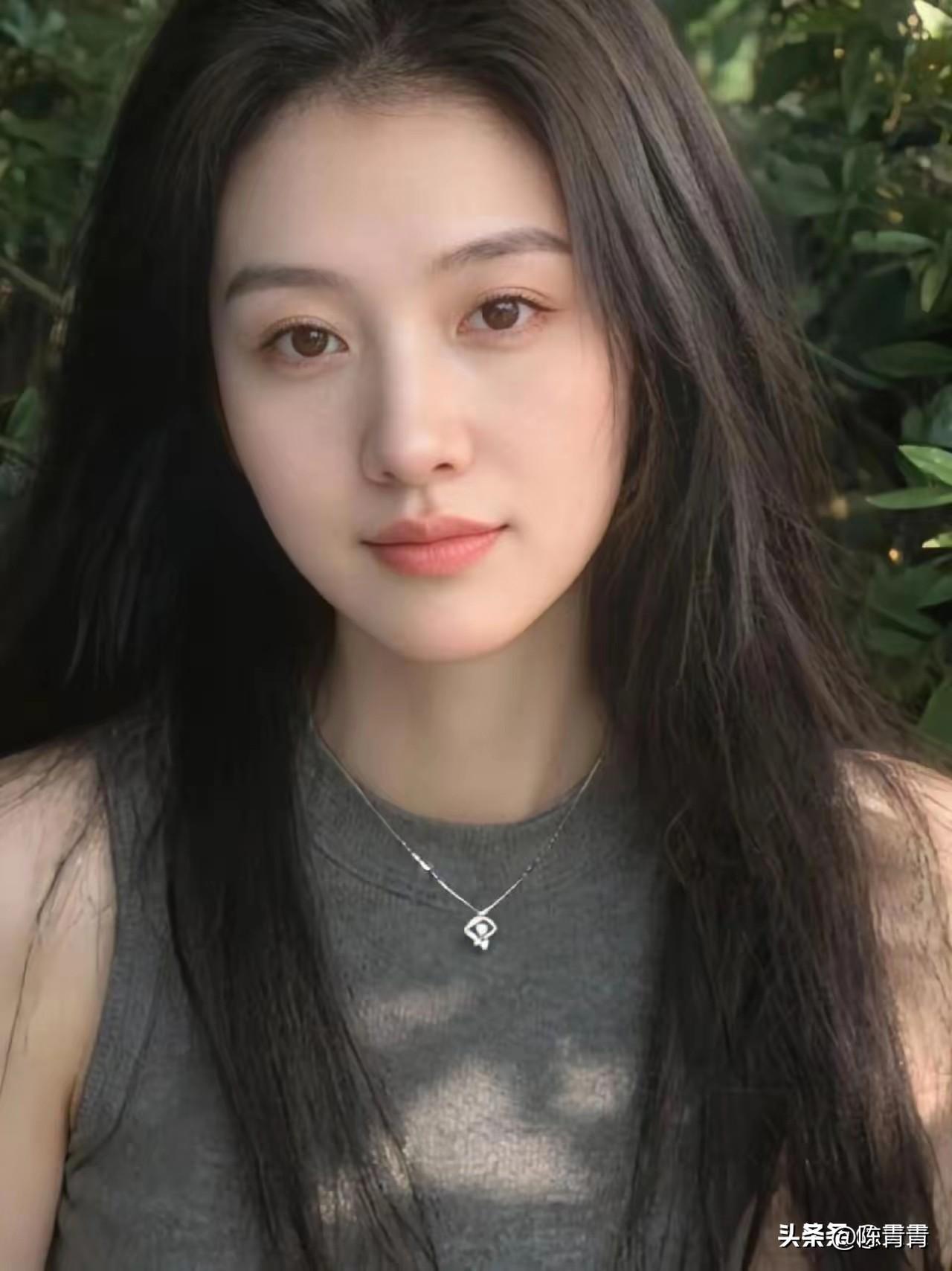 “36岁大龄未婚女，今年特别想结婚生子，一直觉得很年轻，转眼成了中年人，相亲都被