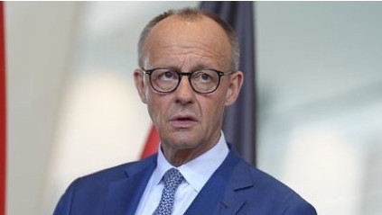 太打脸了！德国总理默茨近日在接受媒体采访时表示，德国将尽全力推动乌克兰冲突的结