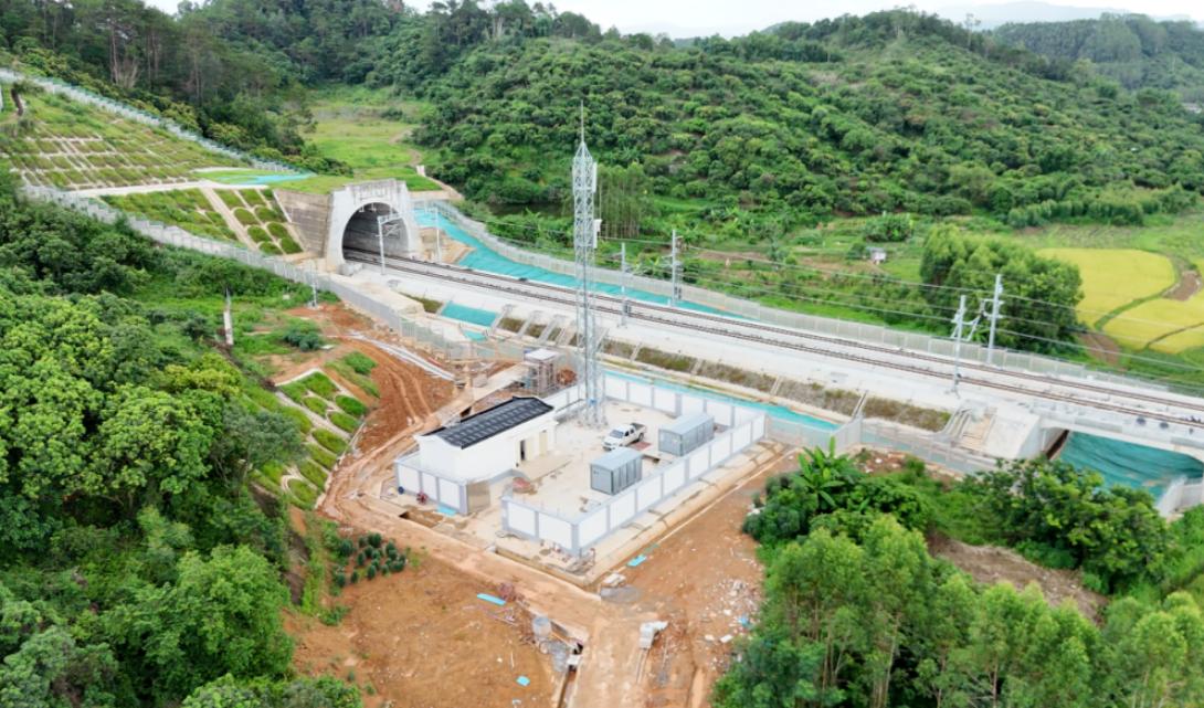 最近广西铁路建设的好消息一个接一个。南珠高铁玉林北至岑溪东段、柳州至梧州铁路，这