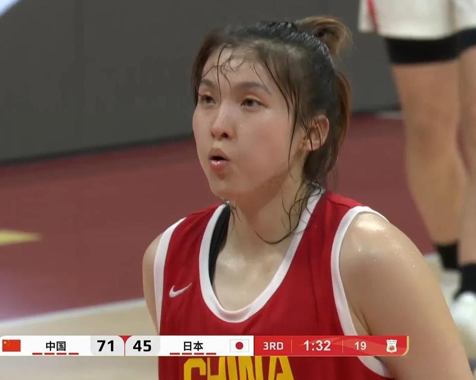 【三员锋将铁定入围亚洲杯】中国女篮热身赛已经打了四场，四战全胜，还有两场对阵澳