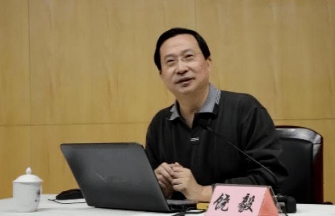 “我宣布，永远退出院士竞选！”2011年，归国科学家饶毅在竞选中科院院士时，第一