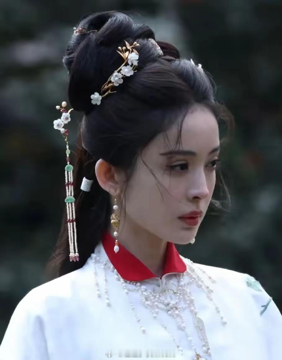 终于找到娜扎不适合古装的原因了