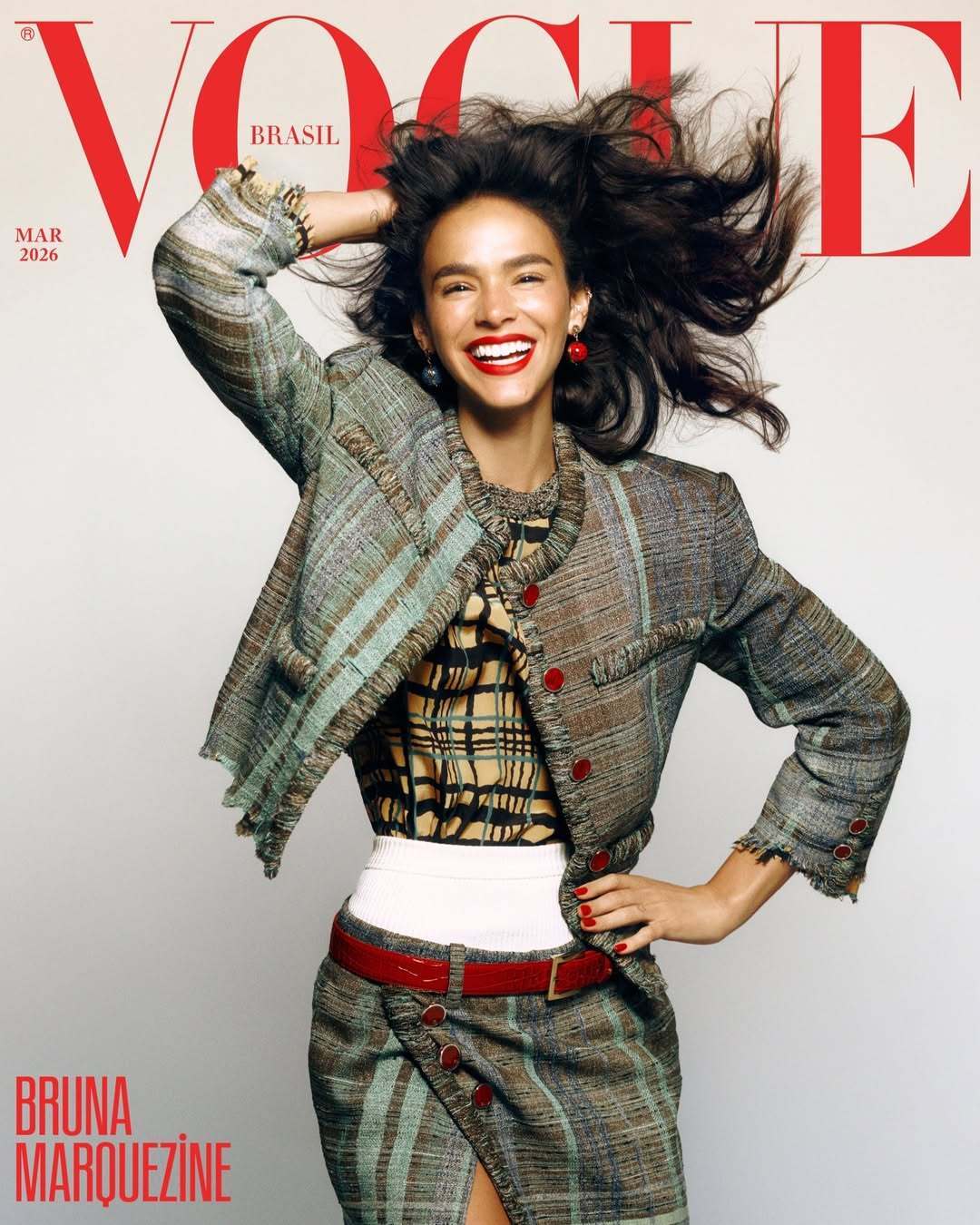 模特BrunaMarquezineVogueBrasilMarch202