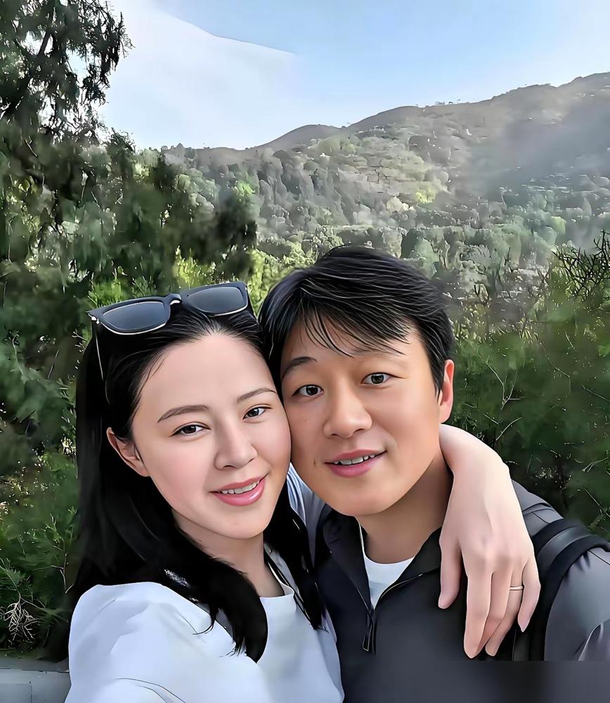 佟大为的钱，全被老婆关悦“掏空”了。结婚18年，工资卡上交，好戏约推掉，专