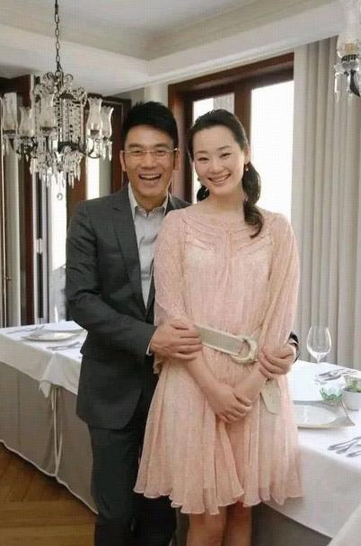 西华与林依轮：一场跨越31年、双向成就的神仙婚姻故事一、初识：不被看好的“