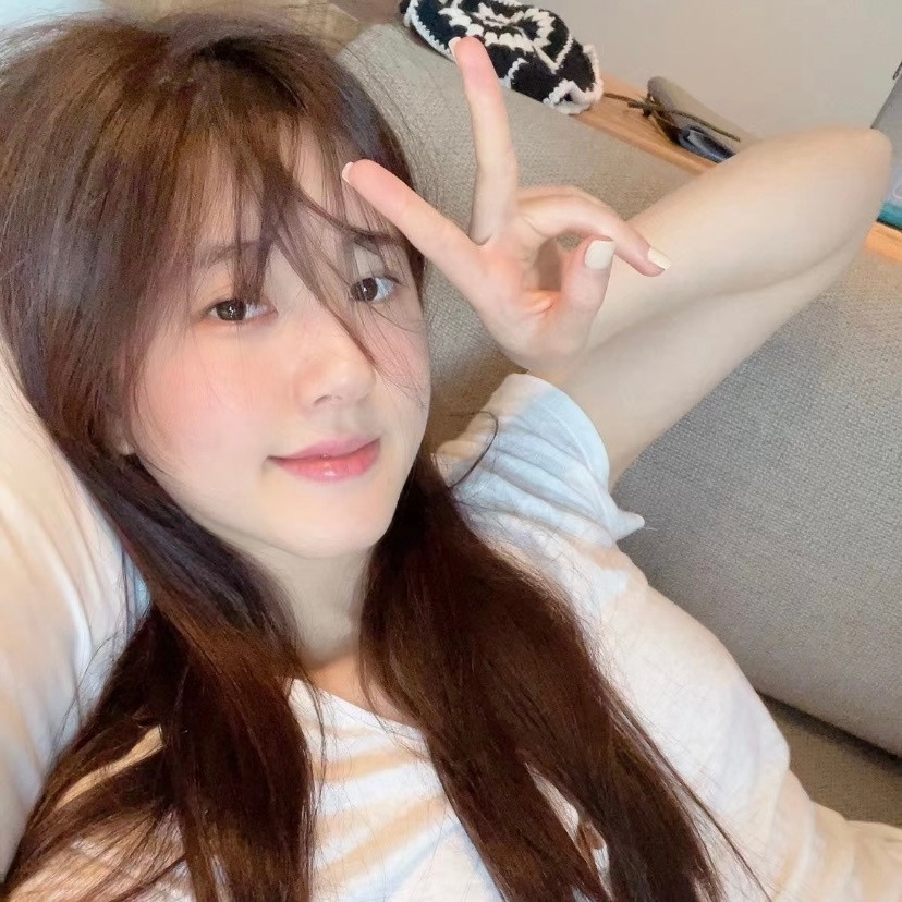 赵露思✌🏻💗​​​