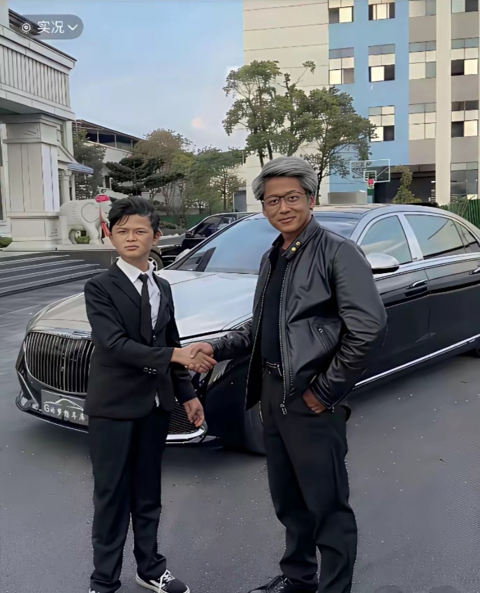 范小勤长大了，太像了，完全像马云的缩影，但愿范小勤刻苦读书，书中自有颜如玉，书中自有黄金屋。外貌虽然