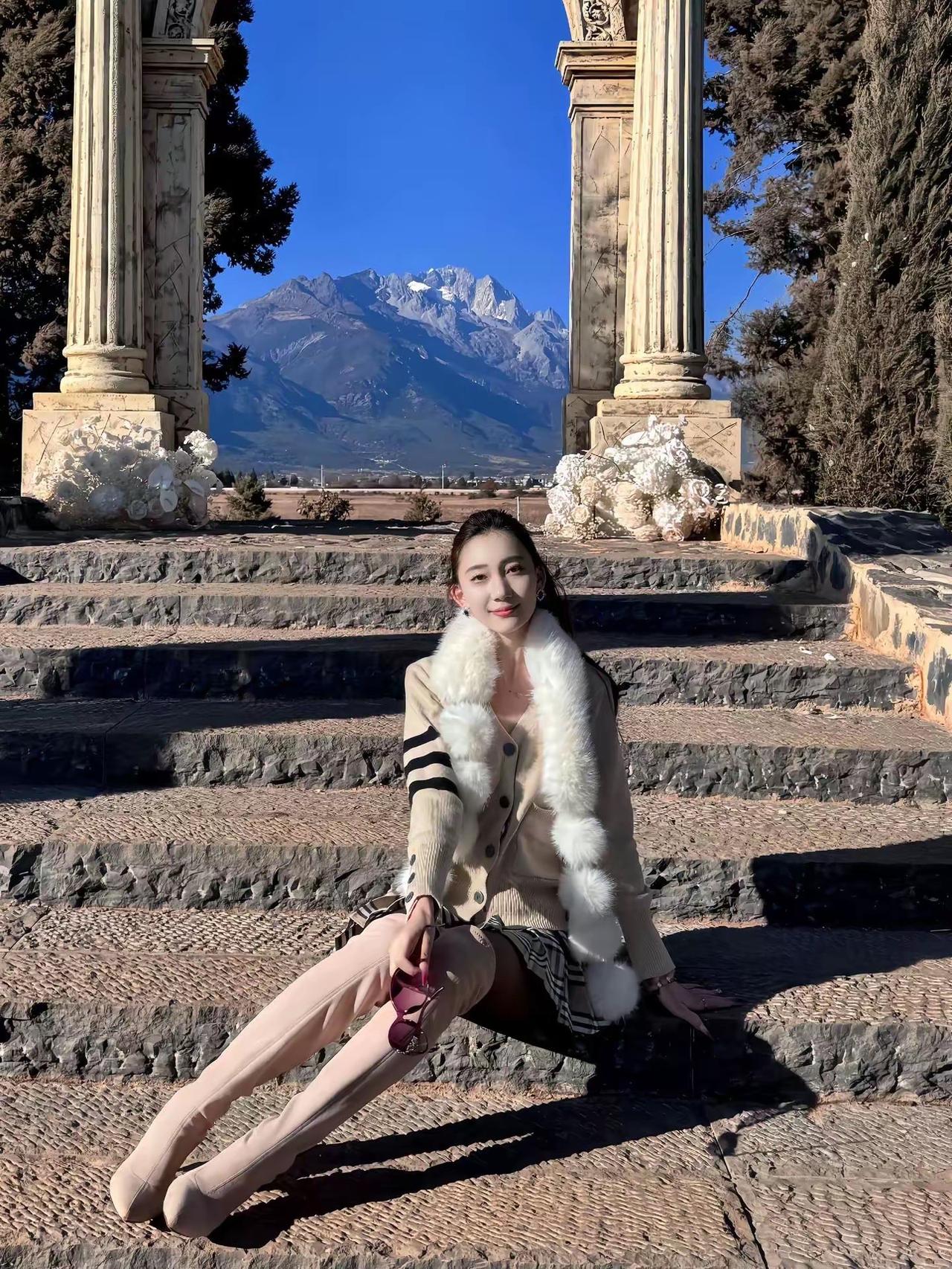 摩羯座12月27日至2026年1月2日运势处变不惊，沉着应对。在命星与水星呈