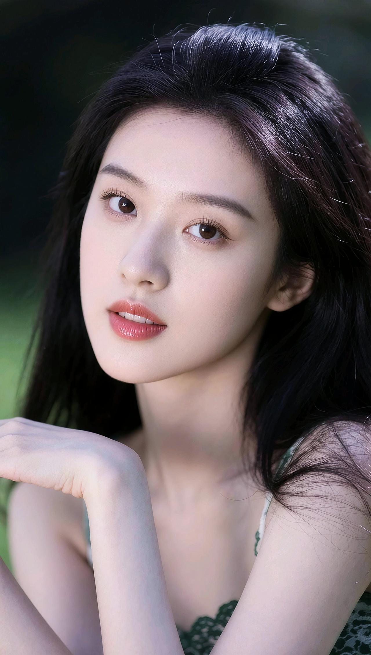 凝望深处，藏着说不出口的秘密