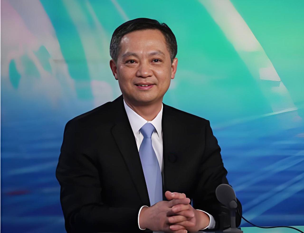 我以前在湖南省永州市的一家水电站工作时，见过老张一面，当时他还在湖南省水利部门工