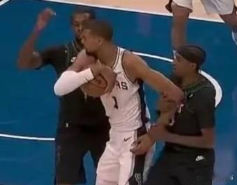 2026年5月11日马刺vs森林狼G4妥妥的黑哨，是NBA联盟操纵比赛...