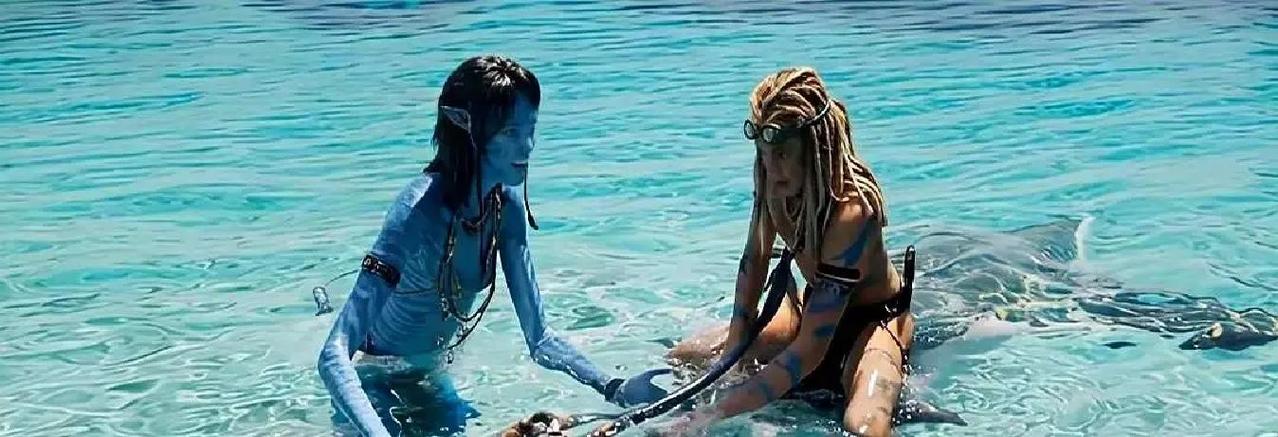 卡梅隆亲手砸了《阿凡达》最值钱的招牌。你以为《阿凡达3》的火山部落是创新？