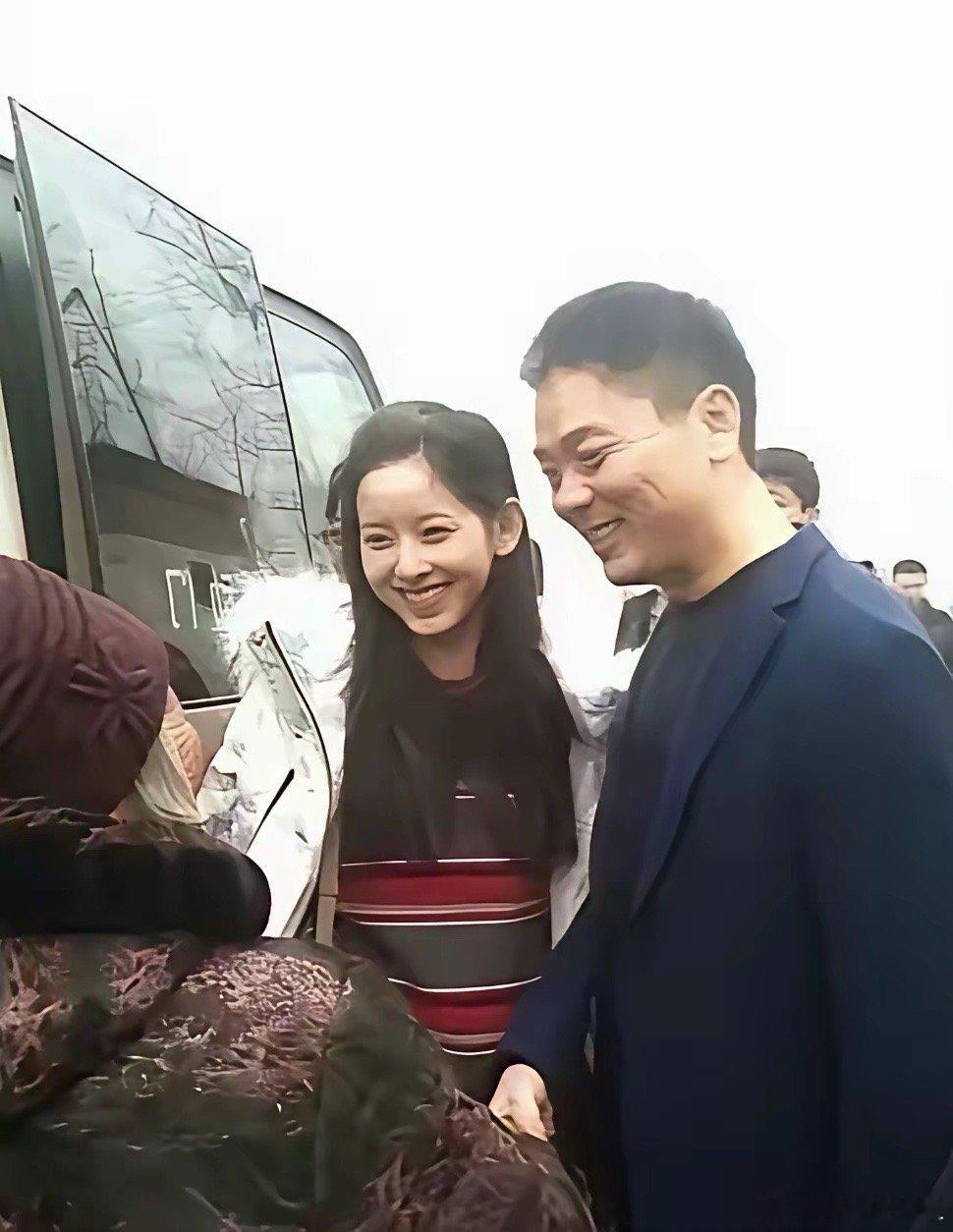 刘强东，一个人改变了一整个光明村👍🏻