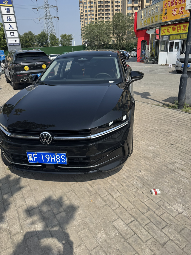 迈腾b9初体验提车到现在三个多月了，跑了四千多公里，总体来看感受还是很不错的，