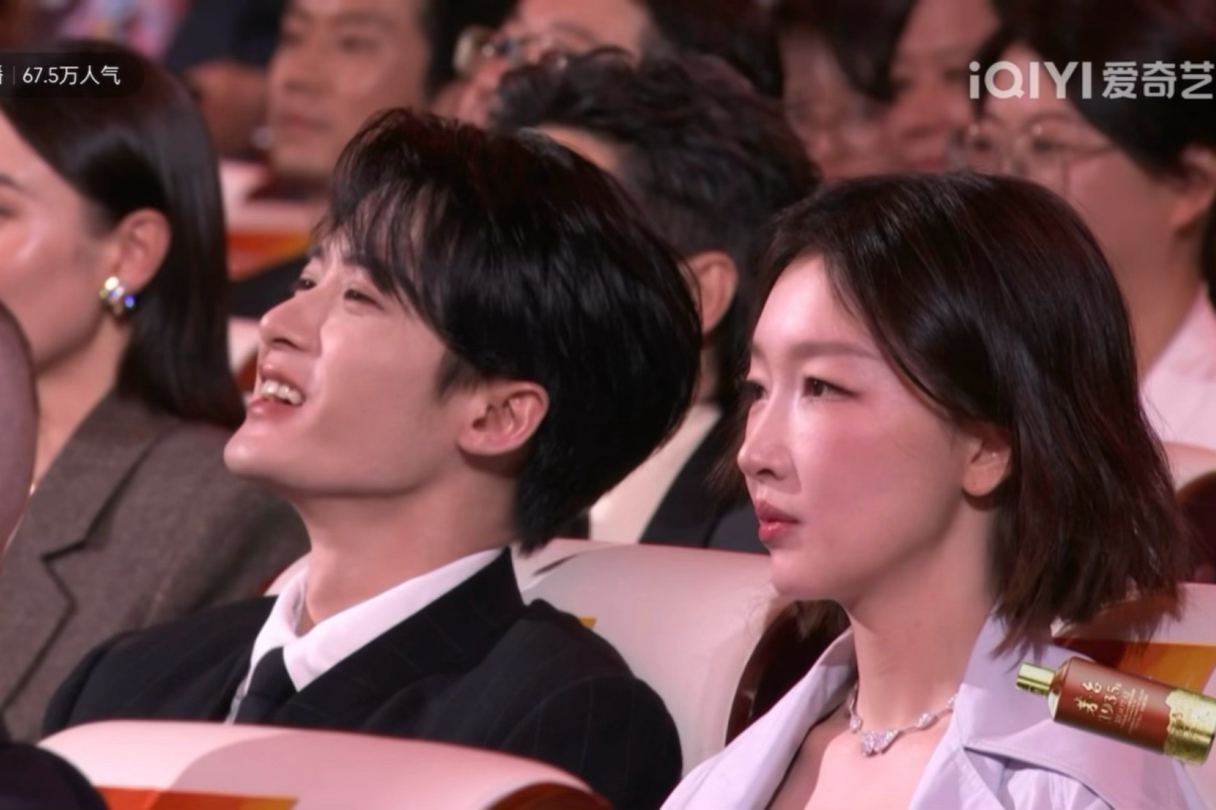 檀健次听到沙溢沈腾校草之争的反应，导播切到了檀健次的可爱reaction