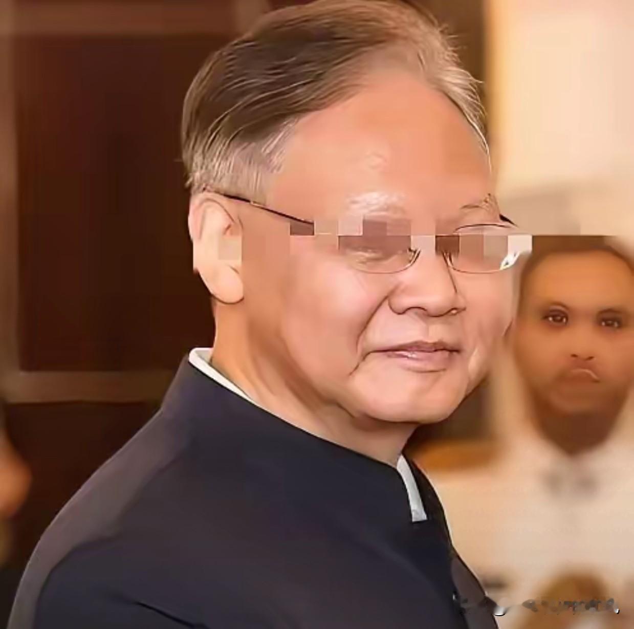 近期不少网友热议印度公民来华签证办理松紧，还有网传存在签证办理回扣、权力寻租的说