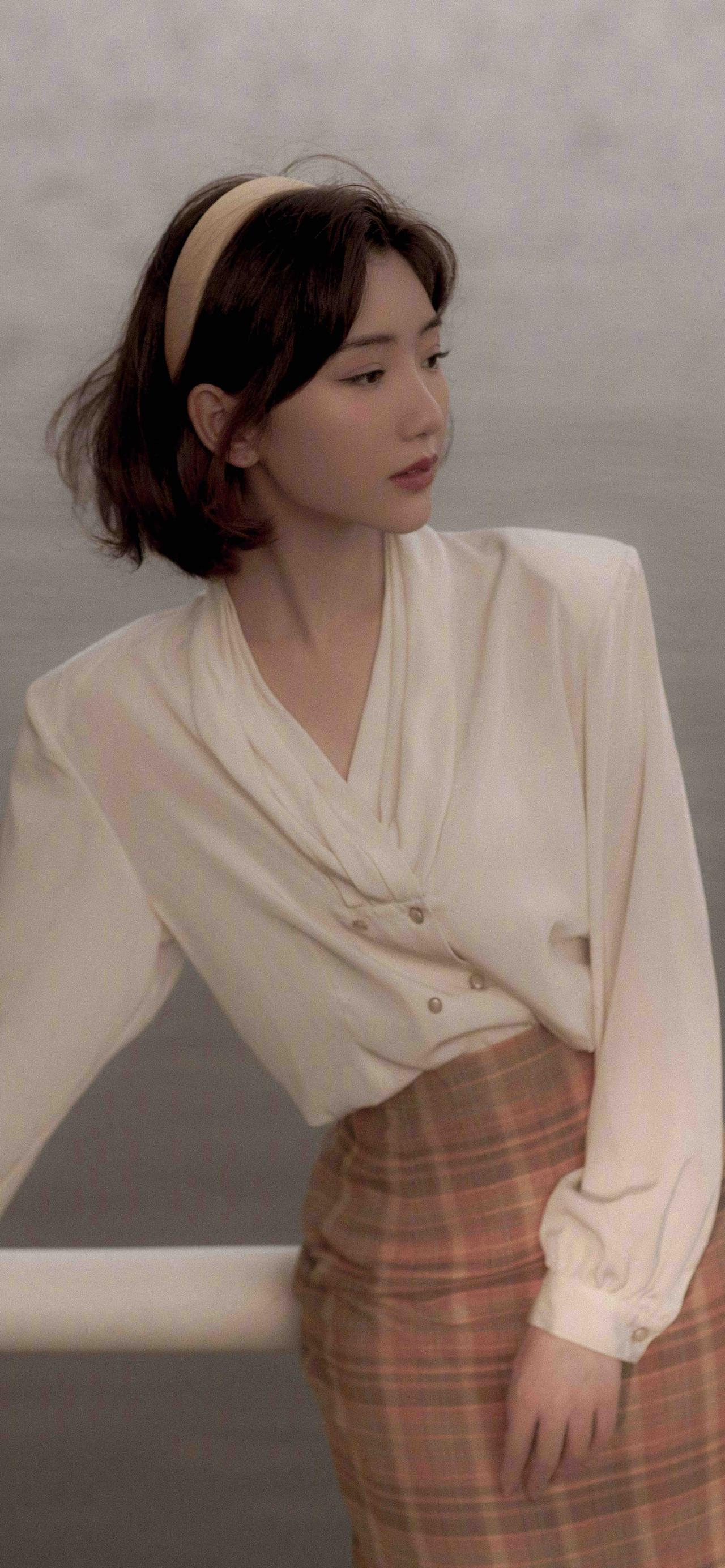 美女壁纸-第6049期-毛晓彤