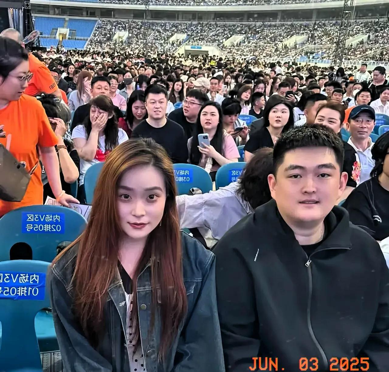 小沈阳演唱会成本太高光是买歌曲的演唱版权就花了天文数字这就是普通歌手和原