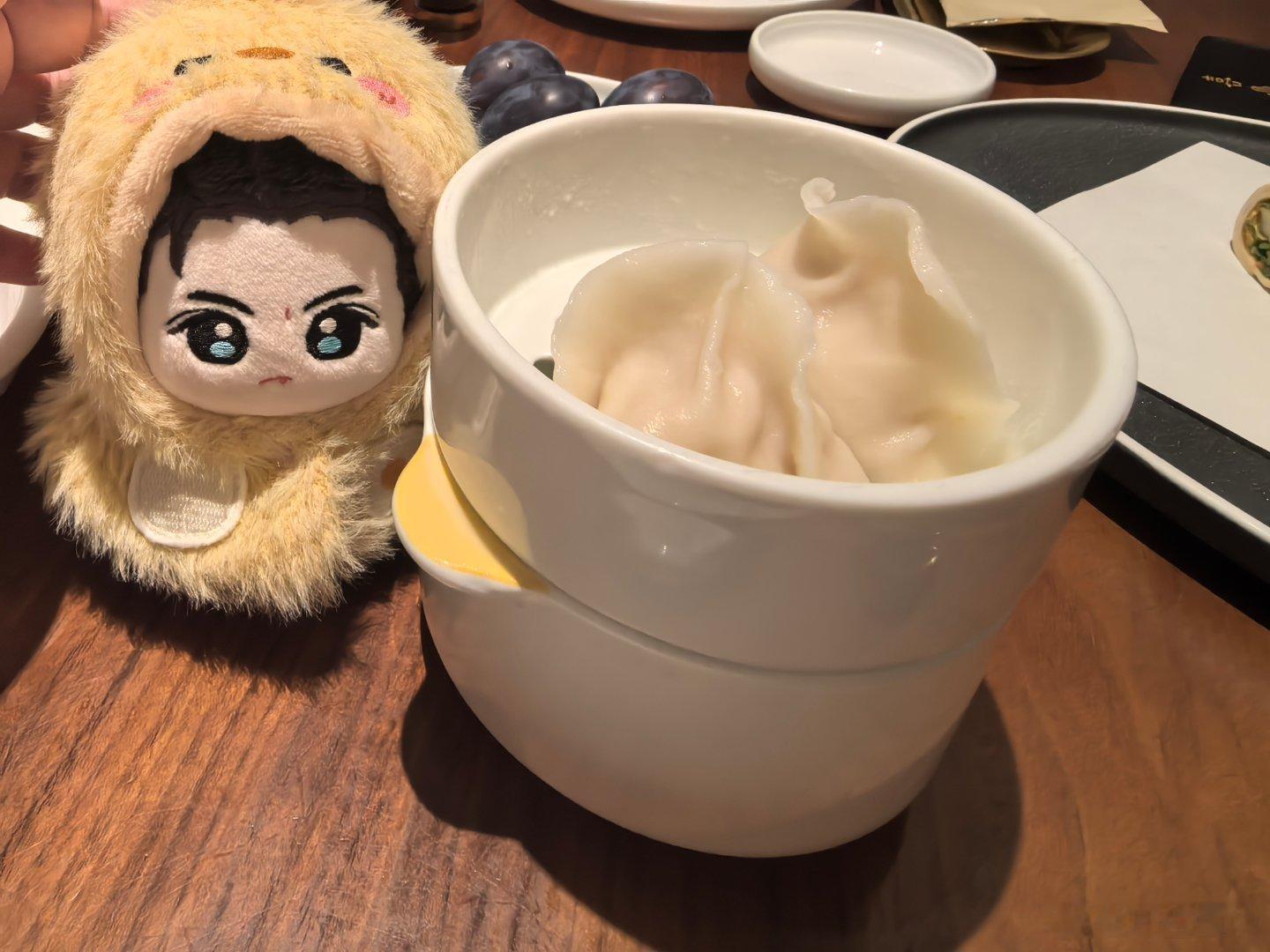 海胆饺子，确实鲜美，贵有贵的道理。​​​
