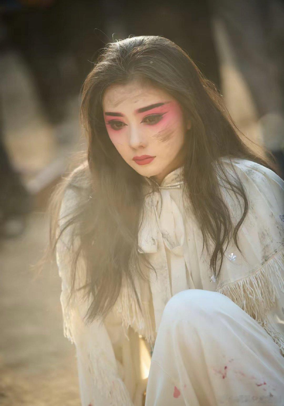 明眼人都看出来，《主角》这次不是火了，而是真的要拿奖了，因为这部剧大家都没聊播放