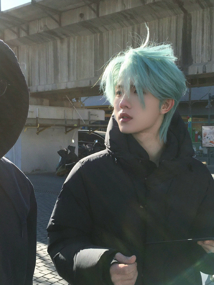 苏新皓一口气发了63张图片苏新皓十八宫格花絮苏新皓十八宫格花絮