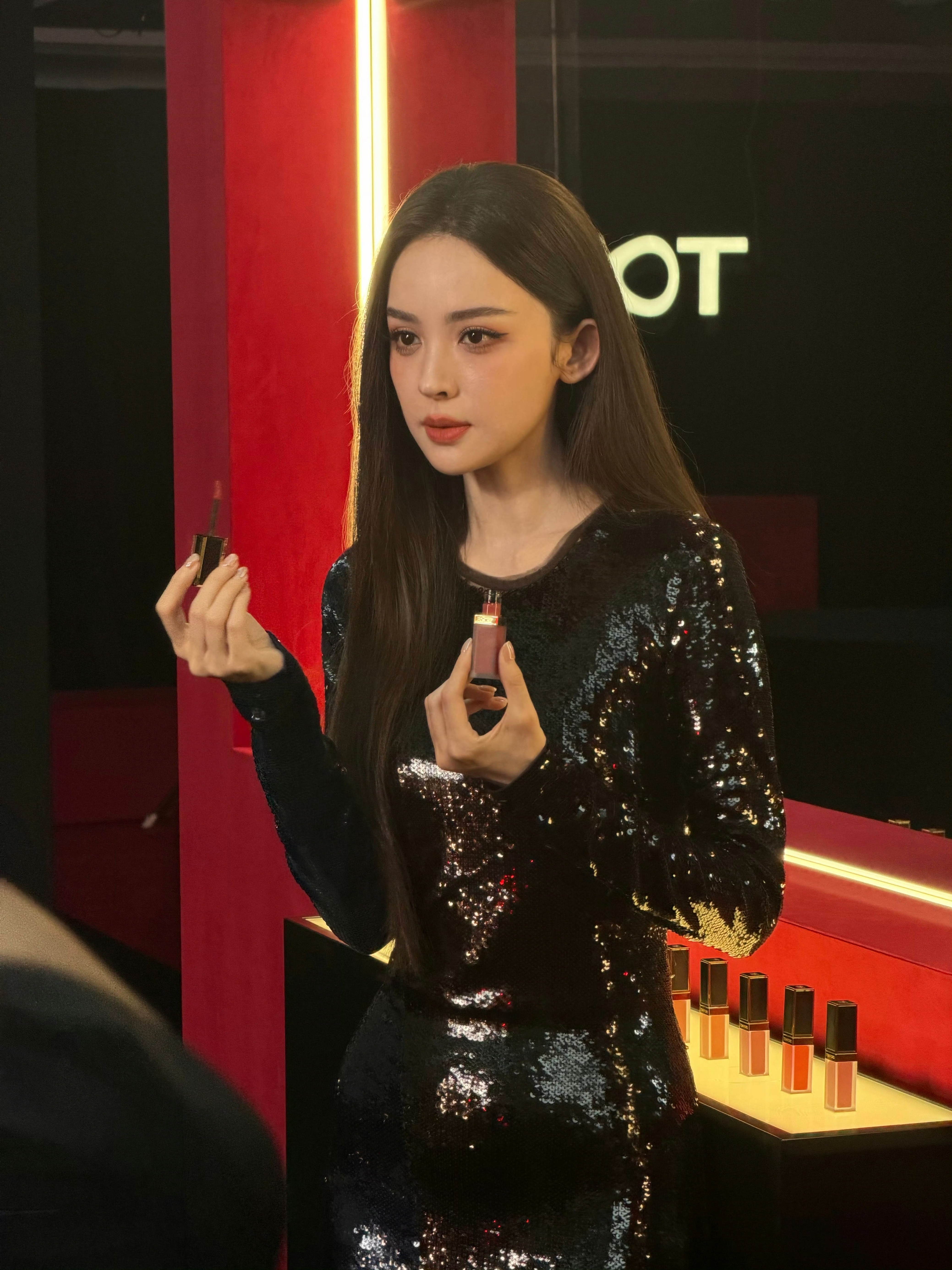 娜扎这个身材曲线完完全全女娲的杰作[爱心]娜扎​​​