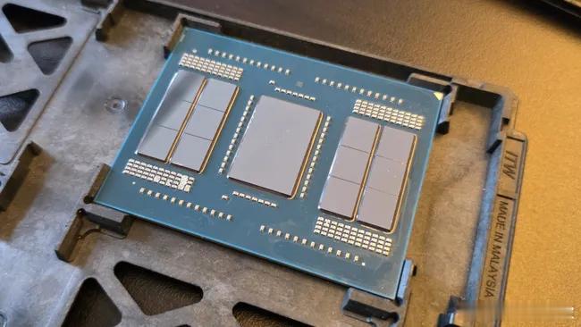 AMD发布Threadripper9000系列处理器：最高96核1