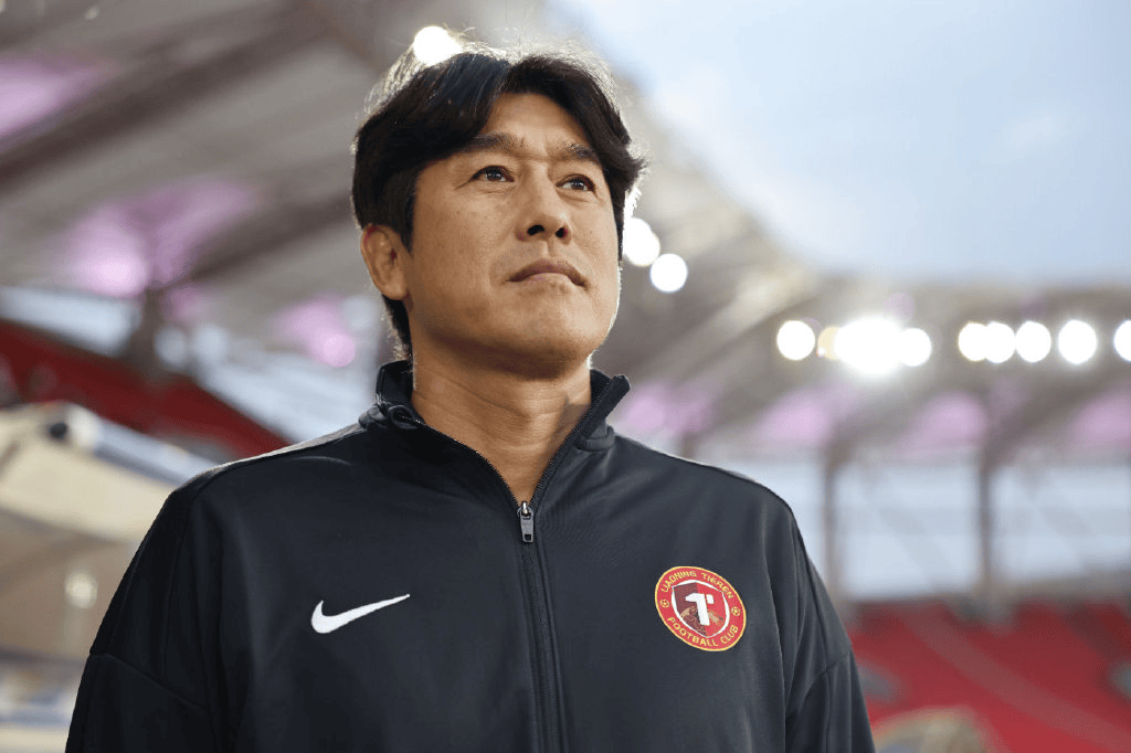 辽宁铁人俱乐部人士: 夏窗会局部调整人员, 尊重主教练决策
