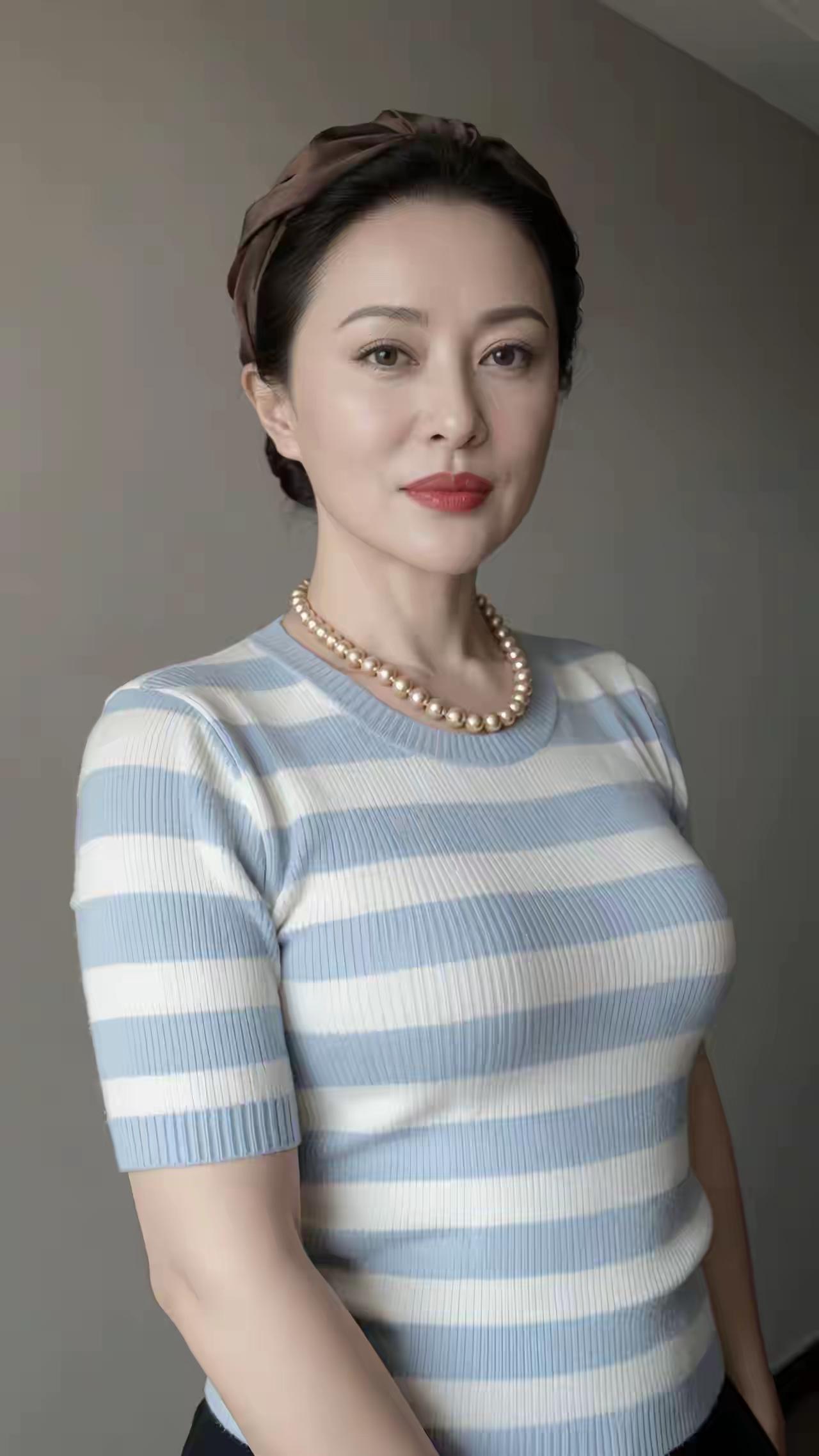 女人如何穿出含蓄的性感?