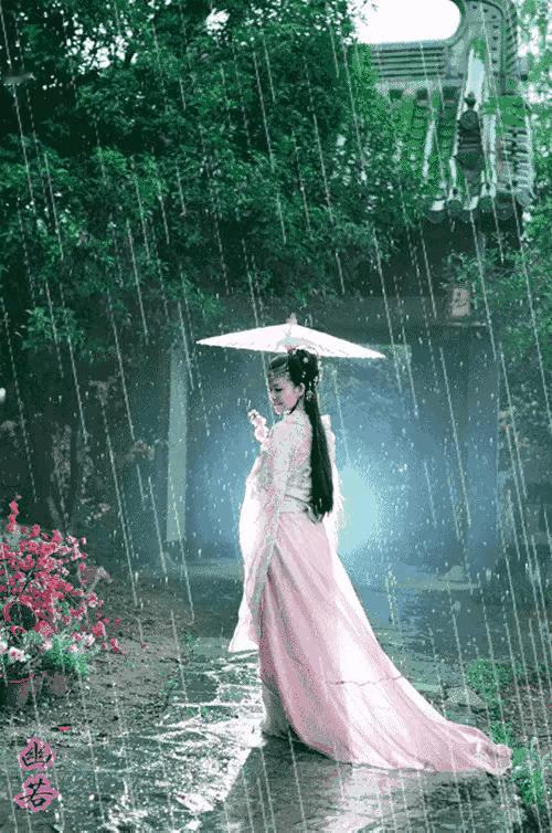 上联是淋春夏秋冬雨下联至今没人对下来，快来试试吧！微头条上联：淋春夏秋冬雨