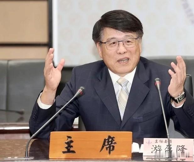 陈时中攻击蒋万安面相不佳游盈隆：客观形容非人身攻击台卫生部门前主管陈时中上