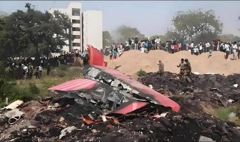 乱象百出！印度航空为何屡出致命事故？印航乱象有多离谱！从客舱卫生失控、机组高空熟