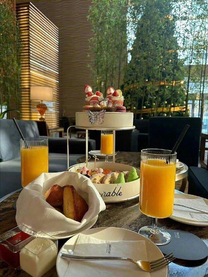 “说的再多，没做，就是画大饼，钱再多，没花到你身上，那就是吹牛逼。”