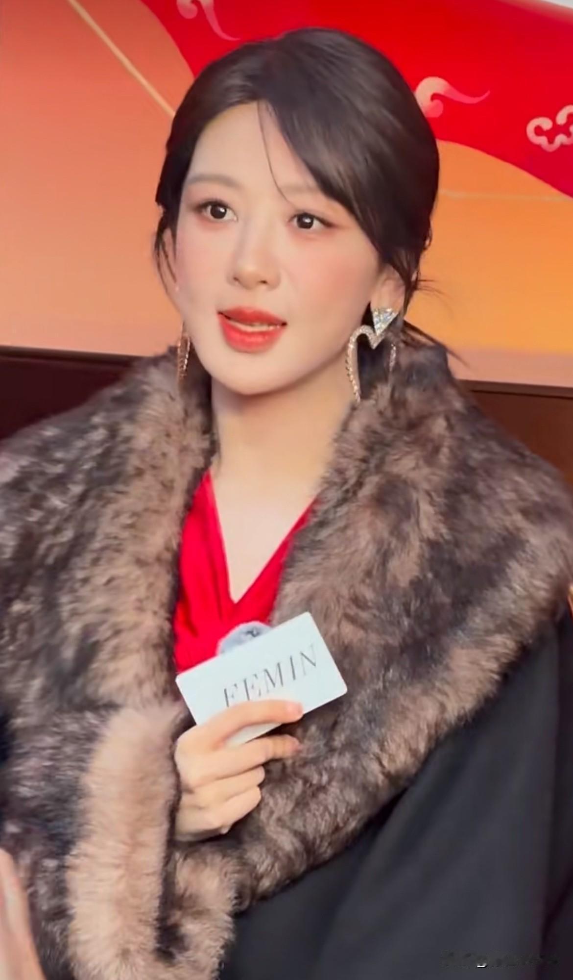 1月16日，杨紫采访中被问到2026年的心愿，直言希望2026年播的戏观众能喜欢