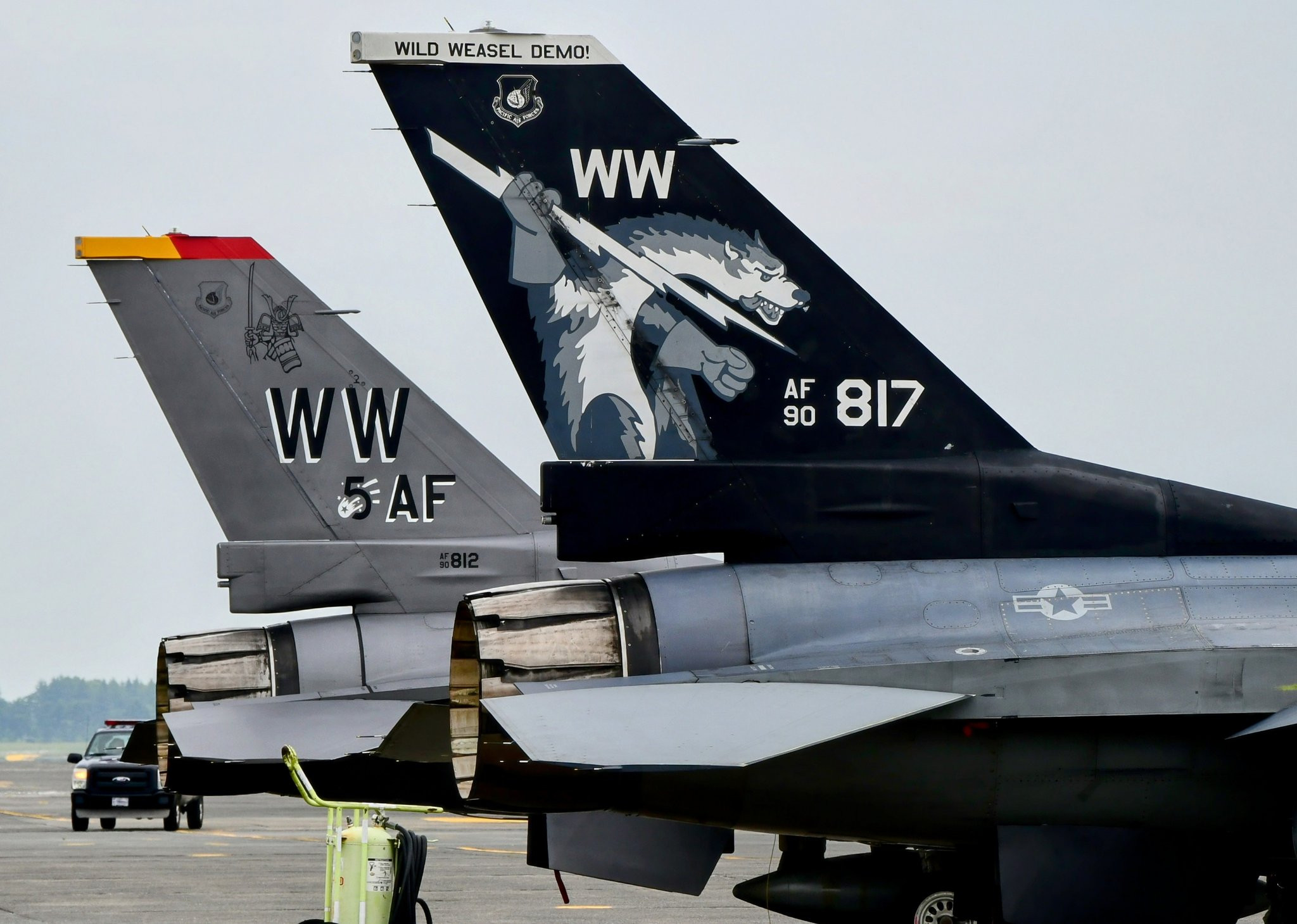 横田基地日米友好祭2025上的F-16表演队​​​