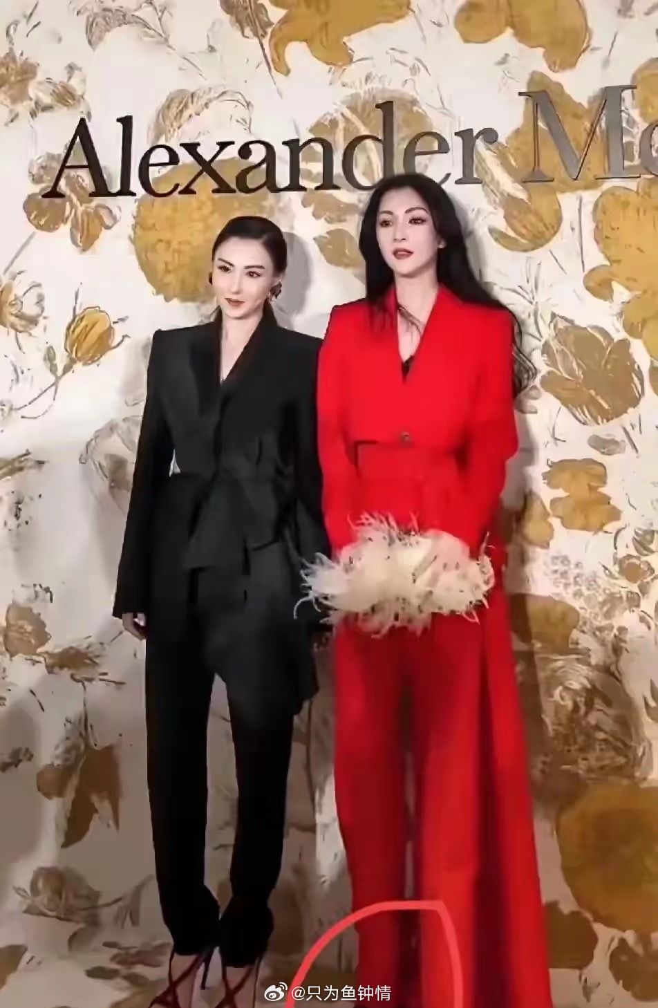 张柏芝合影惨变照妖镜！生图暴露网红脸真相网友：天然脸赢麻了​​​