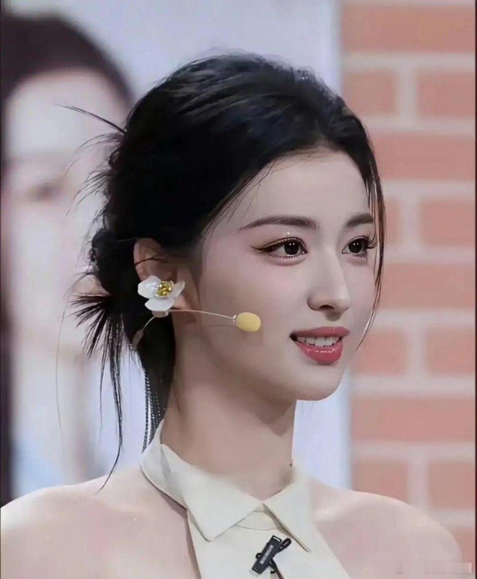 王楚然化妆师也挺辛苦的​​​