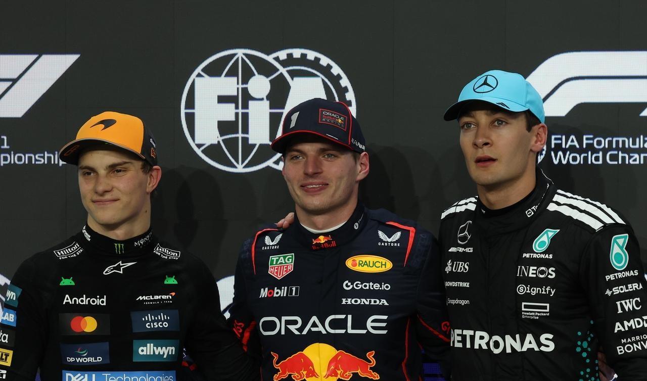 F1现役四连冠得主马克斯·维斯塔潘近日陷入退役传闻。前红牛机械师尼古拉斯在You
