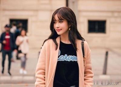 不知道怎么回事？我是不喜欢跨界演电影电视，因为总有一种出戏的感觉。感觉现在活跃在