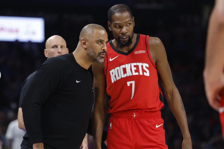 火箭绝杀热火，乌度卡你给阿门磕一个吧，阿杜差点也毁在你手里。今天阿门通过补篮绝