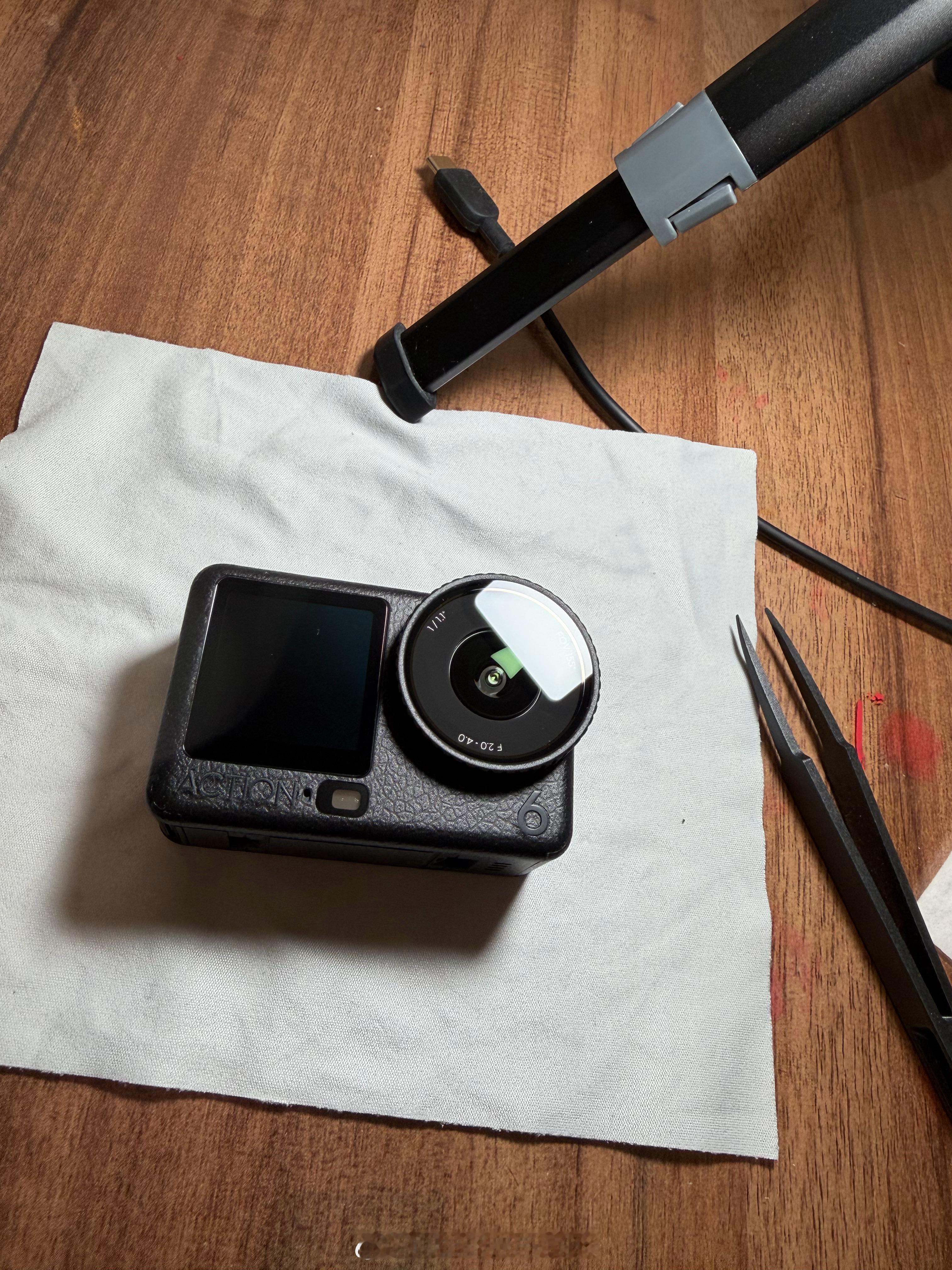 没事给相机贴个贴纸卧槽，严丝合缝强迫者福音贴完人都舒爽了