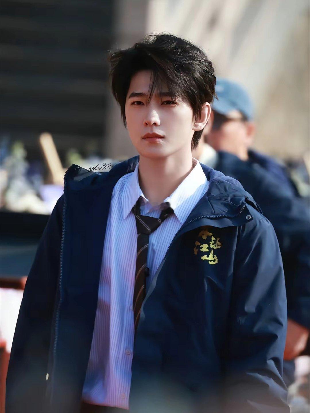 《不让江山》开机，疑似走《天地剑心》线路，杨洋粉丝要求放人，主要原因男二有单线主