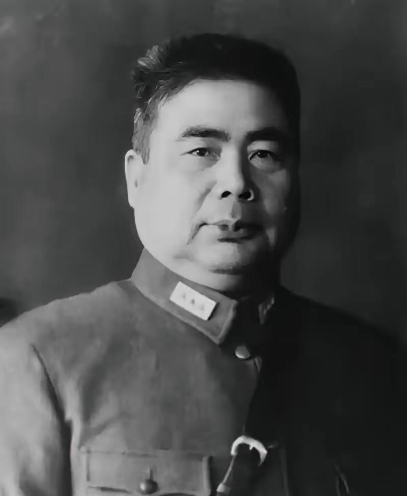 解放战争里，有一段很少被人提起的往事。我军曾有四个整建制的师，被敌方策反哗变，可