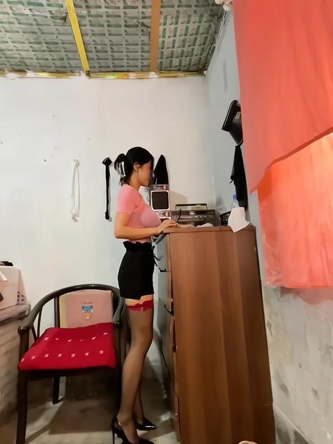 谁像你在家穿那么多诱惑人