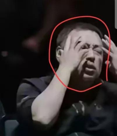 相由心生，不是没道理的以前有二王一马，三剑客，樊振东的时候，无论是当场外指导还